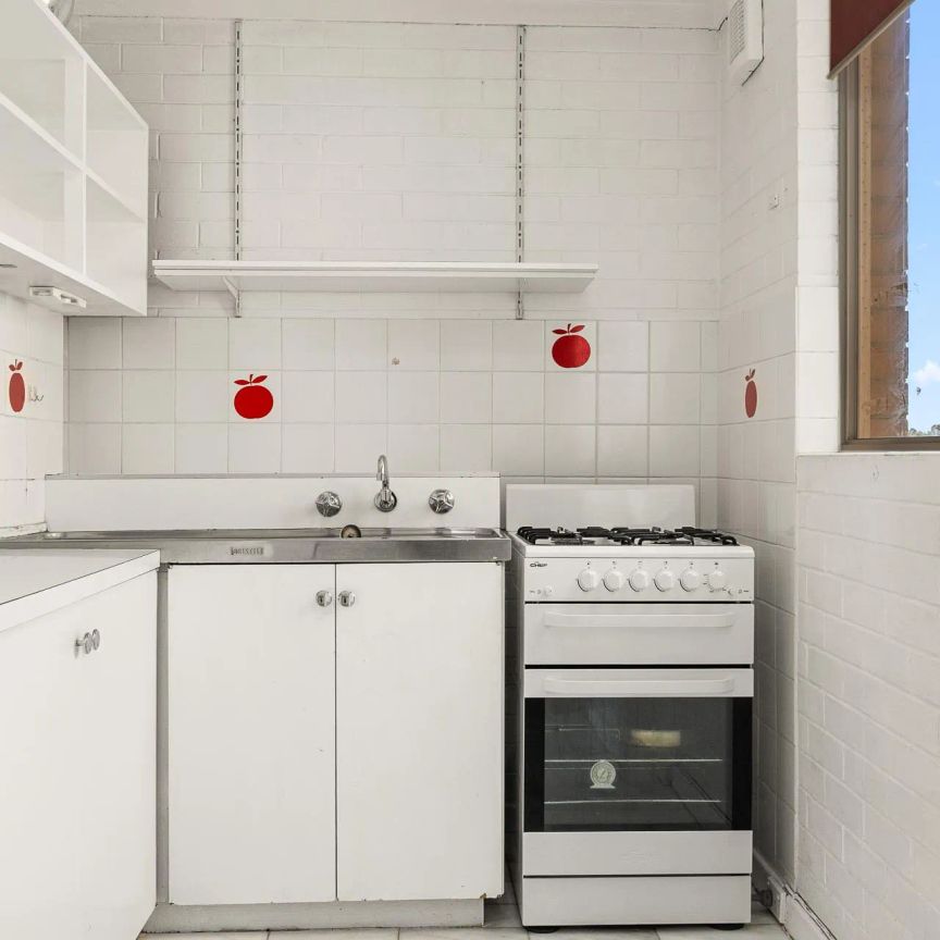 6 Month Lease - Studio Apartment - Photo 1