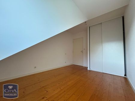 Location Appartement 4 pièces 79m² ST NAZAIRE 44600 - Photo 2