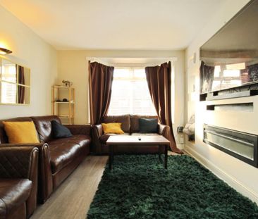 3 bedroom property to rent - Photo 2