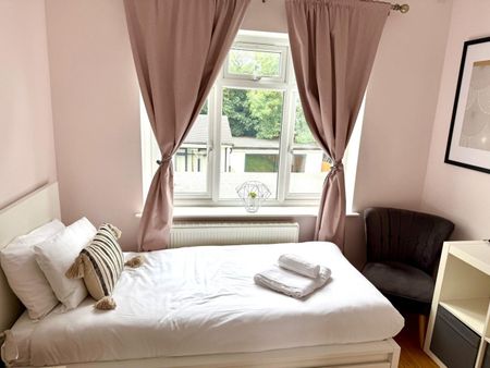 3 Bed Semi-Detached House, Abingdon Road, SW16 - Photo 3