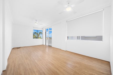 4/99 Carrington Road, Coogee NSW 2034 - Apartment For Rent | Domain - Photo 4