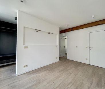 CHATELAIN : Magnificent triplex completely renovated - Foto 4