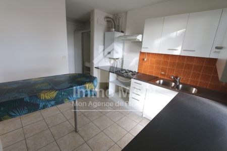 Location Appartement 2 pièces 60m² LATTES 34970 - Photo 3