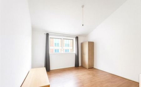 4 bedroom terraced house to rent - Photo 5