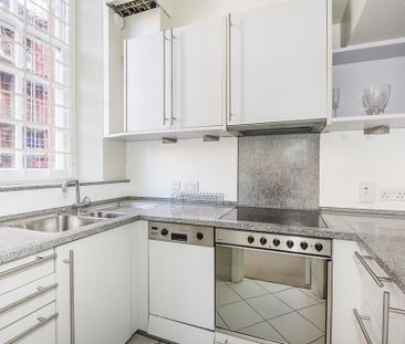 Studio to rent - Photo 1