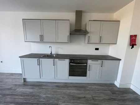 Clarence Street, Swindon - Photo 4