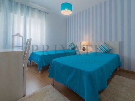 2 bedroom luxury Flat for rent in Avenida Sa Carneiro, Loulé, Distrito de Faro - Photo 2