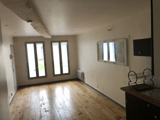 Location Appartement 1 pièce 29m² LA ROCHE CHALAIS 24490 - Photo 1
