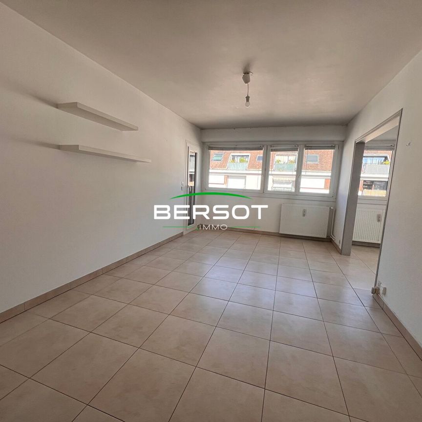 T3 de près de 80m² au centre Ville avec balcon, garage et cave - Photo 1