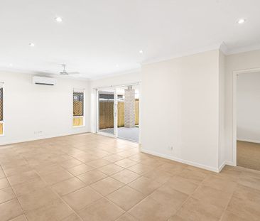 A New Benchmark in Coastal Living - Photo 6