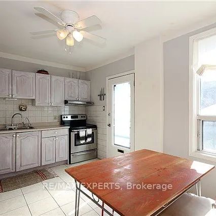 Detached Home For Lease | W9045475 - Photo 1