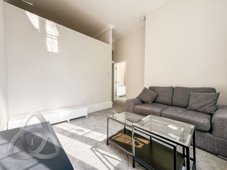 Queens Gardens, Bayswater, London, W2 3BA - Photo 3