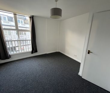 3 bed apartment to rent in St Peter Gate, BH1 - Photo 3