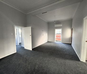 2 Tory Street, Petone - Photo 2