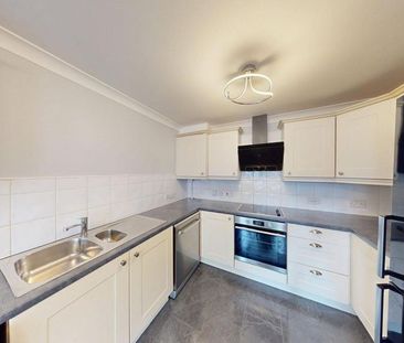 4 bedroom property to rent - Photo 1