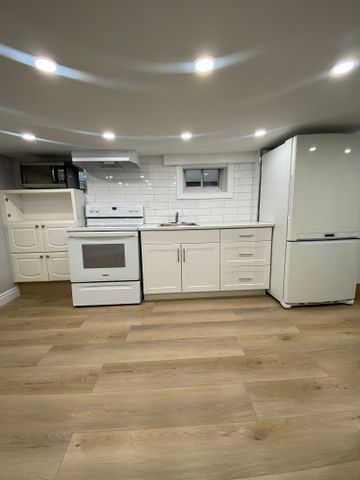 For Lease - 8 Cliff Street Unit# Bsmt, Toronto, Ontario - Photo 3