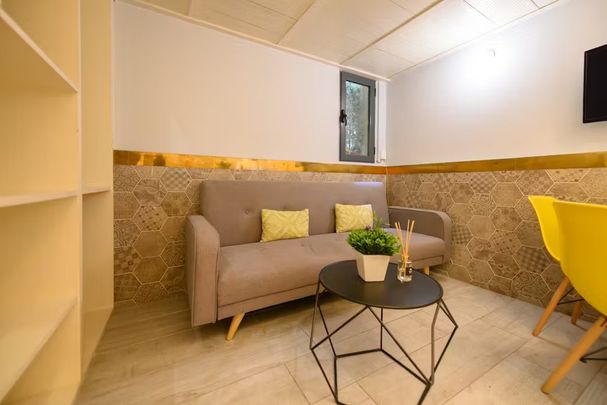 Calle de Lope de Vega, Madrid, Community of Madrid 28014 - Foto 1