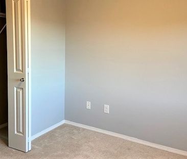 2 Bed + Den Condo For Rent In Mc Conachie .2 Parking Spots . Pet Ne... - Photo 3