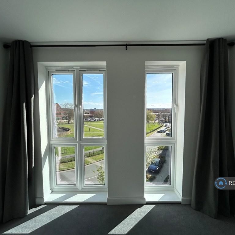 1 bedroom flat to rent - Photo 1