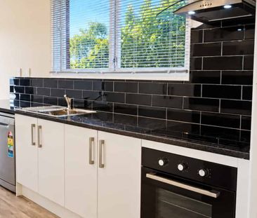 Great 4 Bedroom Family Home!! - Photo 3