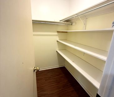 For Lease - 55 Ravenscliffe Court, Brampton, Ontario - Photo 4