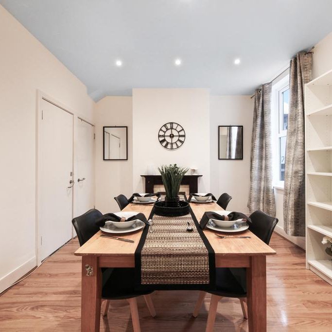1 bedroom in a house share to rent - Photo 1