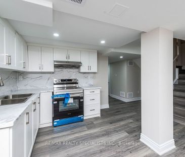 For Lease - 9 Boothill Drive, Brampton, Ontario - Photo 6