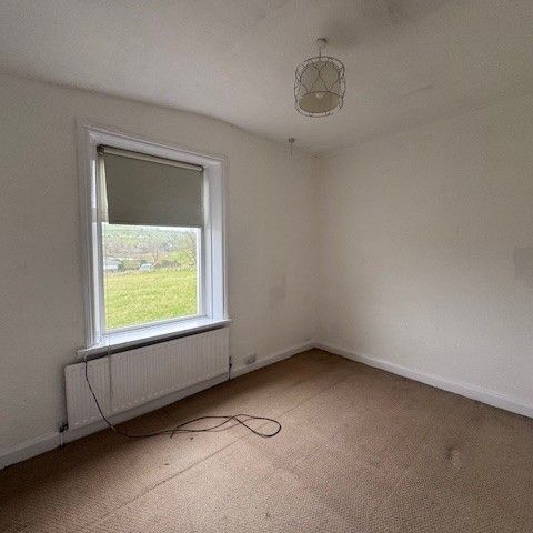 Longfield Terrace, Cliviger - Photo 1