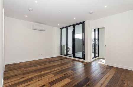 THE HOUSE OF ANGUS - Photo 2