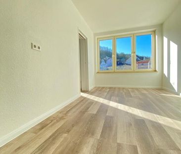 ***ZWEITBEZUG NACH SANIERUNG – FAMILIEN AUFGEPASST*** 3-Zimmer-Wohn... - Photo 4