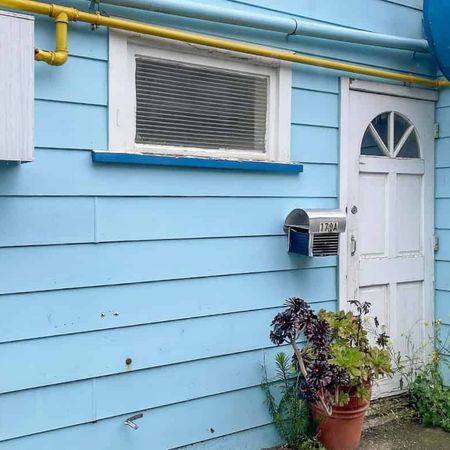Charming Studio in the Heart of Newtown - Photo 4