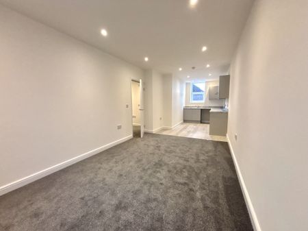 Wellington Street, Liverpool, Garston - Photo 2