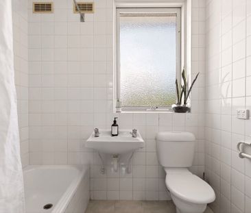 Thinking of selling? Contact our agent - Photo 4