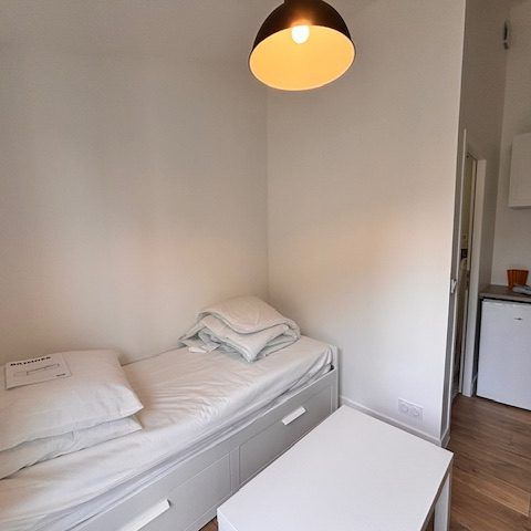 Location Appartement 1 pièce 15m² LES SABLES D’OLONNE 85340 - Photo 1