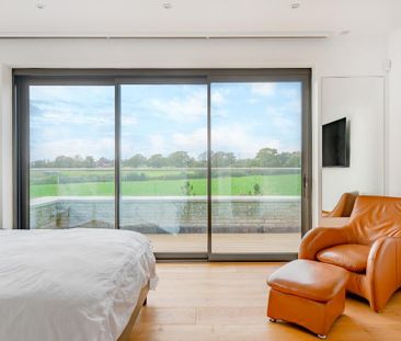 6 bedroom detached house to rent - Photo 4