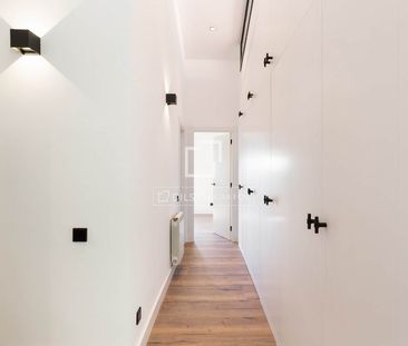 New build 5 Bedroom house / villa for rent in Bellamar, Barcelona - Photo 5