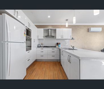 18A Weaver Crescent, Watanobbi, NSW 2259 - Photo 1