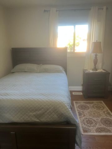 For Lease - 14 Griffiths Drive Unit# 2, Ajax, Ontario - Photo 4