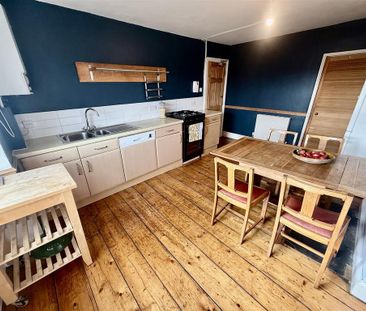 2 bedroom maisonette to rent - Photo 1