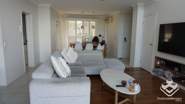 Create Listing - Photo 1