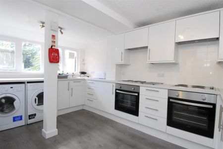 35 North Road East - Photo 5