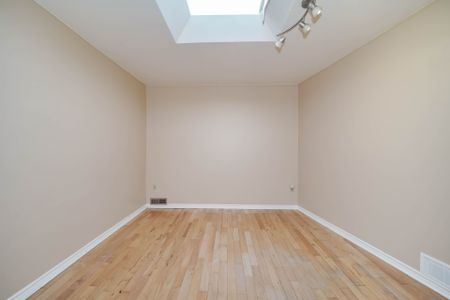 For Lease - 1378 Danforth Avenue, Toronto, Ontario - Photo 3