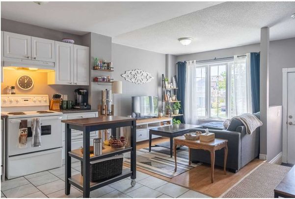 For Lease - 34 Willow Drive Unit# Main, Barrie, Ontario - Photo 1