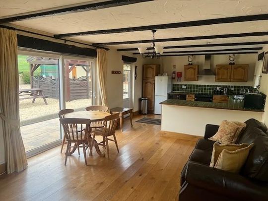 1 bedroom bungalow to rent - Photo 1