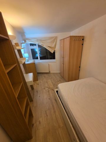 Room in a Shared Flat, Verney Road, SE16 - Photo 2