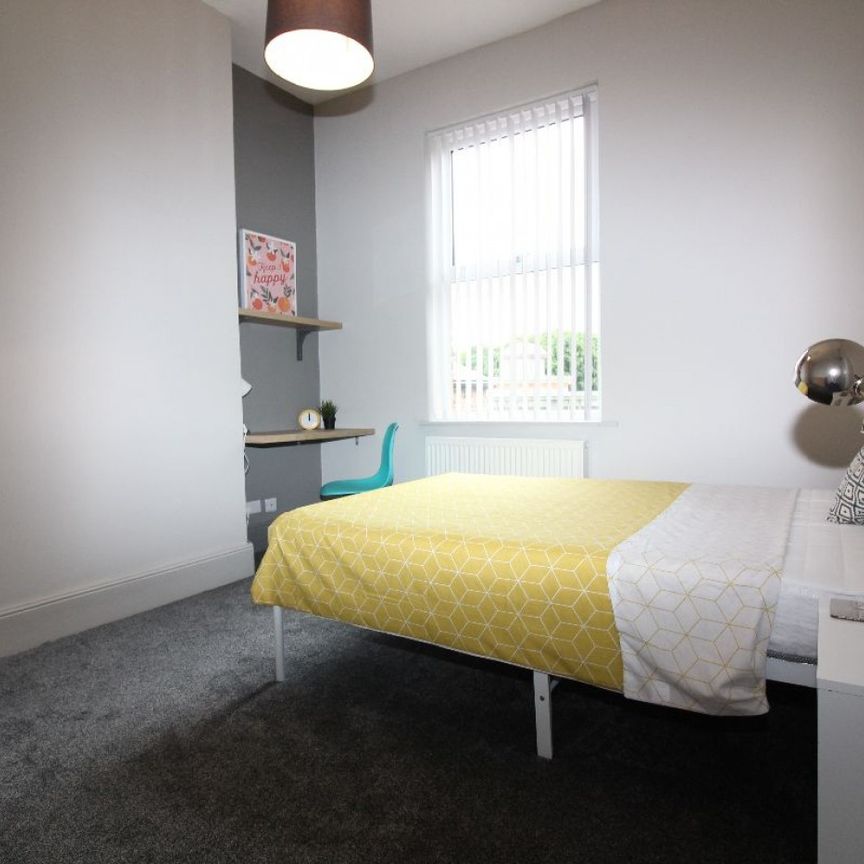 Great Avenham Street, Preston - Photo 1