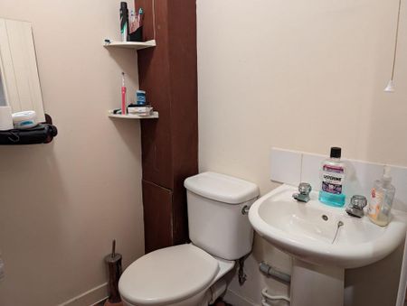 1 bedroom flat to rent - Photo 4