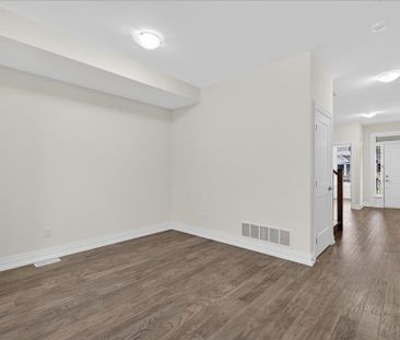 For Lease - 43 Kenesky Drive, Hamilton, Ontario - Photo 2