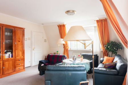 Großzügige Dachgeschosswohnung in zentraler Lage mit Balkon. Obj. 9437 - Photo 3