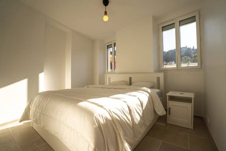 Location Appartement 3 pièces 46m² ST ANDRE DE LA ROCHE 06730 - Photo 3